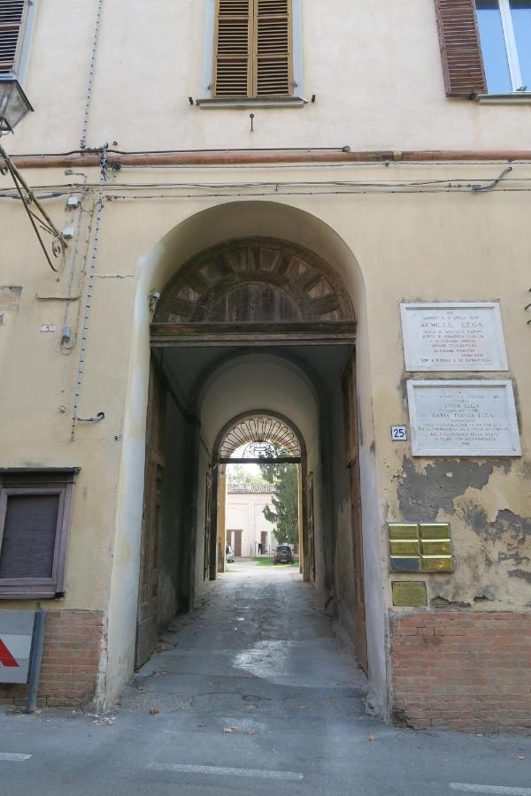 Residenza D'Epoca Lina Apartment Бризигела Екстериор снимка
